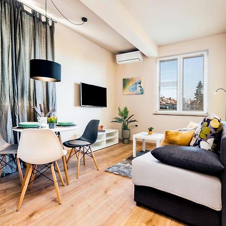 Room And Apartments Antea Rovinj Ngoại thất bức ảnh